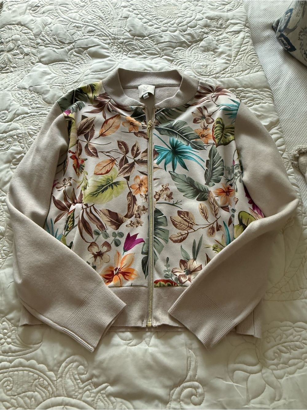 Sioni Floral Print Bomber Jacket - Beige
